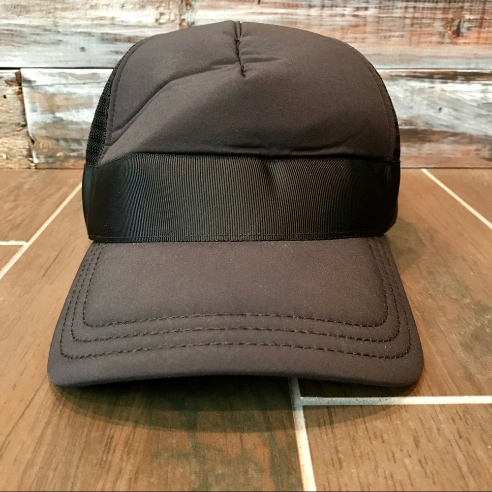 Lululemon What’SUP foam trucker hat